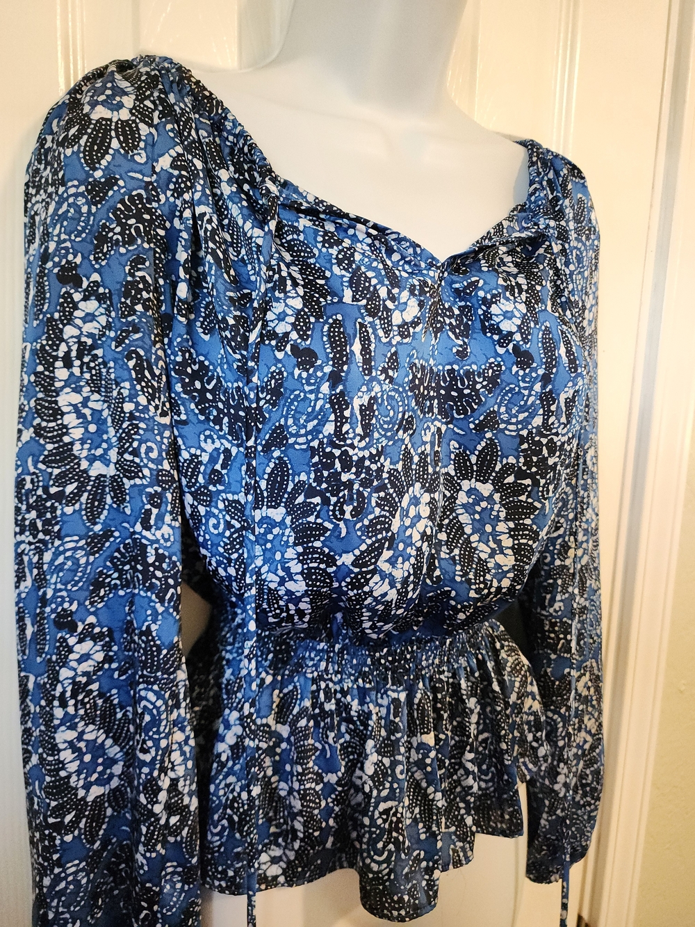 MICHAEL Michael Kors Blue and White Printed Long-Sleeve Peplum Blouse